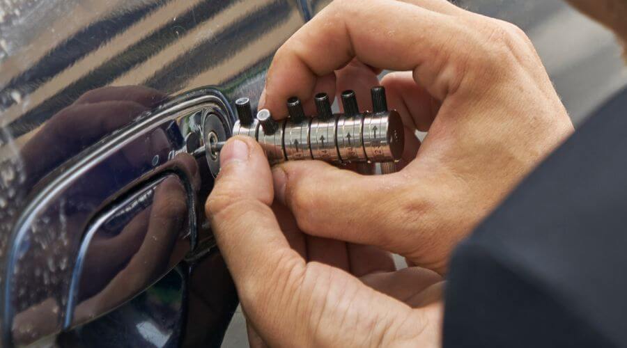 Professional New roof installation in Coffee Creek, MT